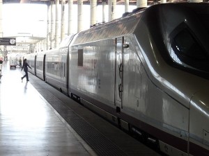 Durante el año pasado 80.000 pasajeros del Ave Madrid Alicante usaron el TRAM