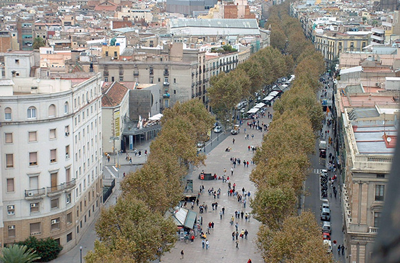 Disfruta del turismo de compras viajando en AVE a Barcelona