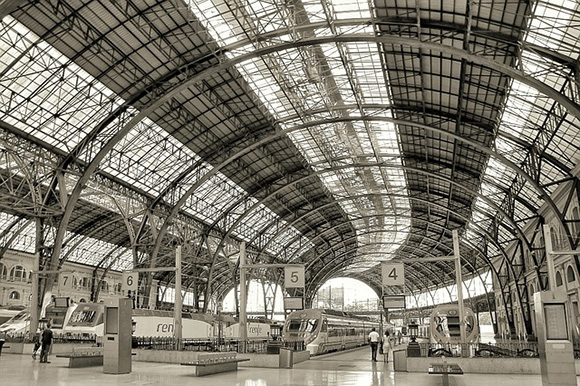 Viajar entre Madrid y Barcelona en trenes AVE en 2018