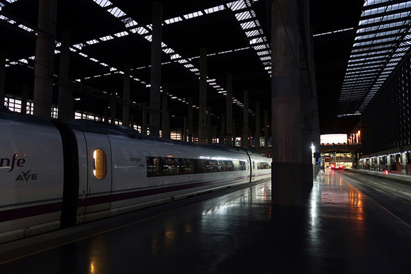 6 meses en julio 2018 del tren AVE de Castellón