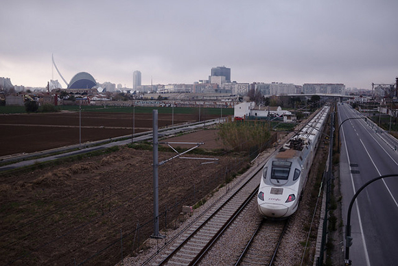 Los trenes AVE Madrid Castellón en obras octubre 2018
